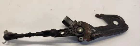 Headlight/headlamp level sensor