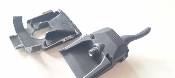 Windshield/windscreen camera