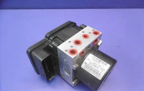 Nissan NV200 ABS Pump 10.0212-0157.4 476600002R 00.0403-166C.3