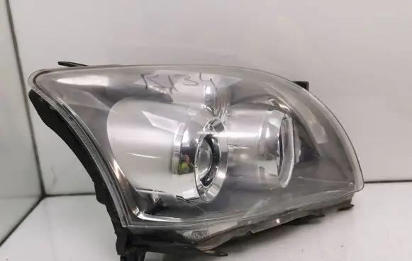 Toyota Avensis T250 Headlight/headlamp