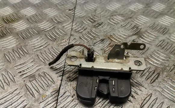 Volkswagen Polo IV 9N3 Tailgate/trunk/boot lock/catch/latch 6q6827505