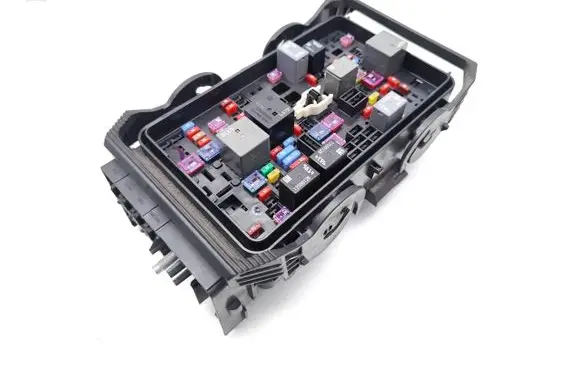 Opel Insignia B Fuse module 39116626