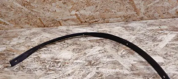 Lexus SC 430 Front arch trim 