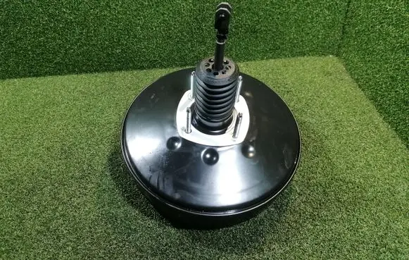 Renault Trafic III (X82) Brake booster 472108651R 93462992
