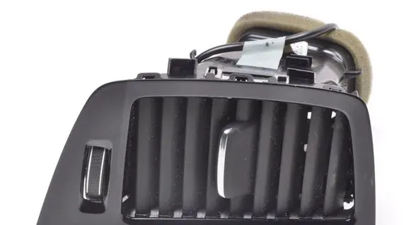 Volvo XC90 Dash center air vent grill 31651282