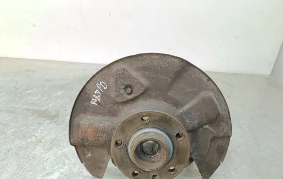 Volkswagen Transporter - Caravelle T5 Front wheel hub spindle knuckle 7H0258G