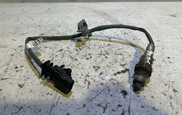 Volvo XC40 Lambda probe sensor 32330386 338221F 075803007X