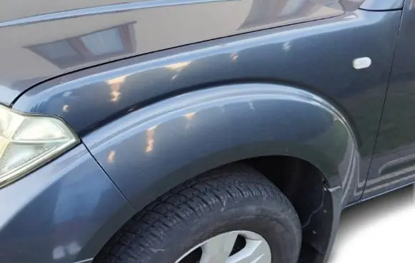 Nissan Pathfinder R51 Fender B25