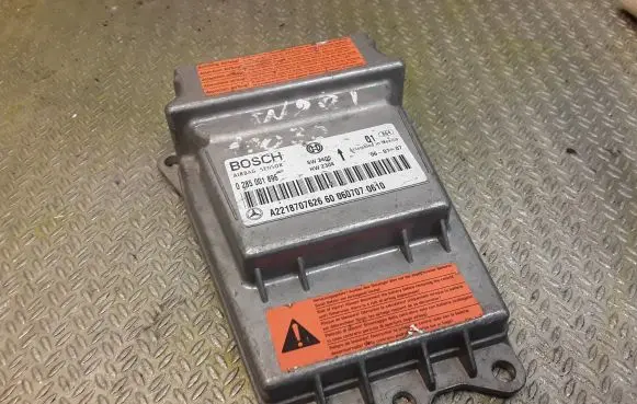 Mercedes-Benz S W221 Airbag control unit/module 2218707626