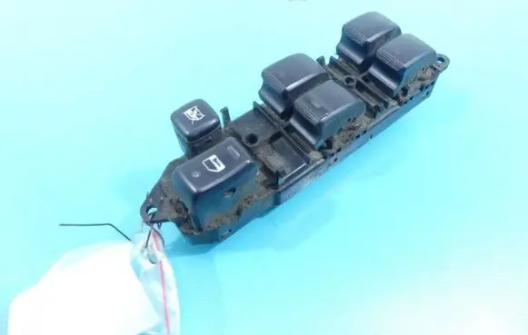 Toyota Corolla Verso E121 Electric window control switch 84040-13080 IMPRK1173080