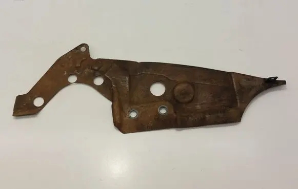 Volkswagen PASSAT B3 Belt protection 