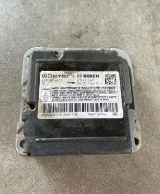 Mercedes-Benz Sprinter W906 Airbag control unit/module A0009004802 0285011847