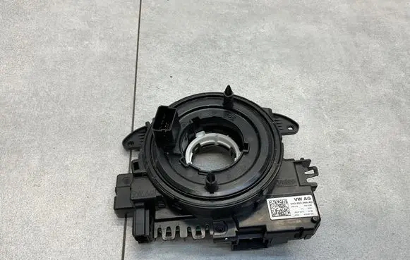 Volkswagen Jetta VI Airbag slip ring squib (SRS ring) 5K0953569AD