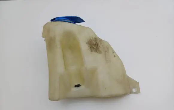 Volkswagen Polo III 6N 6N2 6NF Windshield washer fluid reservoir/tank 6N0955453H