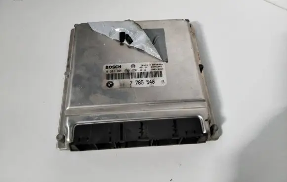 BMW 5 E39 Engine control unit/module 7785540 28RTE449 0281001830