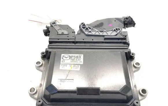 Mazda 3 II Engine control unit/module ECU P5BX18881
