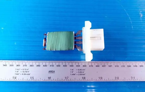 Ford Focus Heater blower motor/fan resistor 3M5H18B647AC