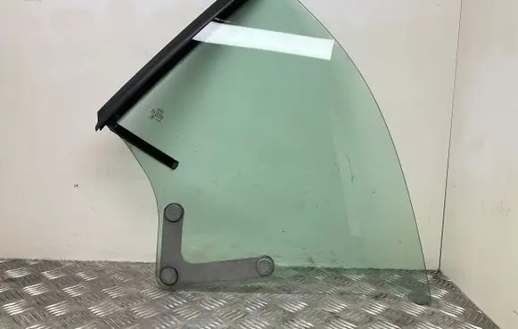 Audi A5 8T 8F Rear side window 8P7845457