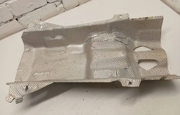 Cadillac CTS Exhaust heat shield 