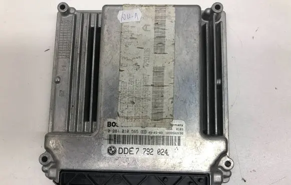 BMW 7 E65 E66 Engine control unit/module 7792024