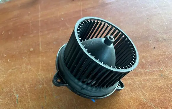 Rover Rover Heater fan/blower W9618348 LHGMV W9618348S