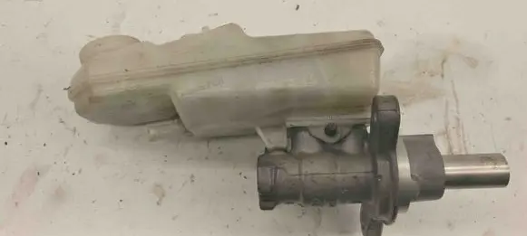 Toyota Auris 150 Master brake cylinder 0204255239