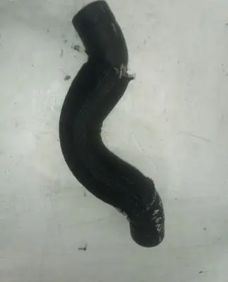 Nissan X-Trail T32 Engine coolant pipe/hose