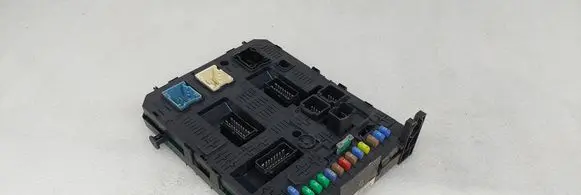 Peugeot 407 Comfort/convenience module 281208364 281192462C K0100220710