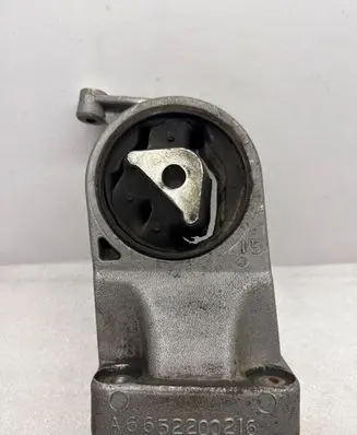 Jeep Grand Cherokee (WJ) Engine mount bracket A6652200216