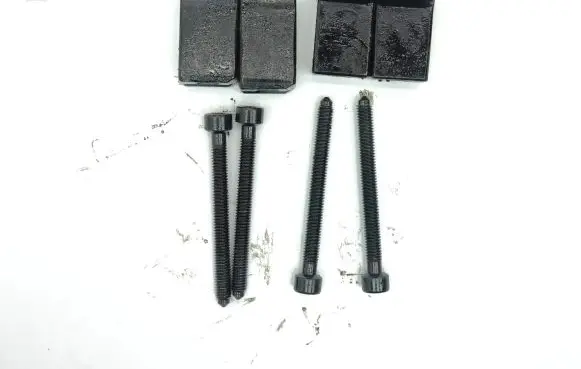 Volkswagen PASSAT B5.5 Fuel Injector clamp holder