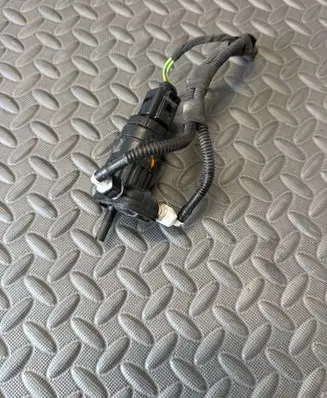 Audi Q5 SQ5 FY Windscreen/windshield washer pump 1K6955651