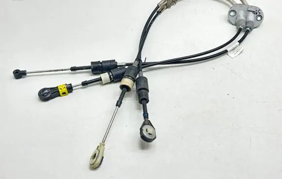 Volvo S90, V90 Gear shift cable linkage 31325421