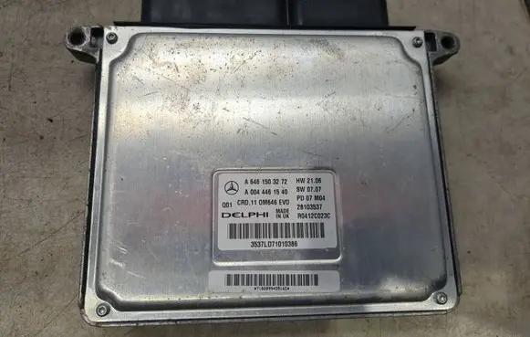 Mercedes-Benz E W211 Engine control unit/module A6461503272 A0044461540 28103537
