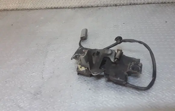 Mazda CX-7 Engine bonnet/hood lock/catch