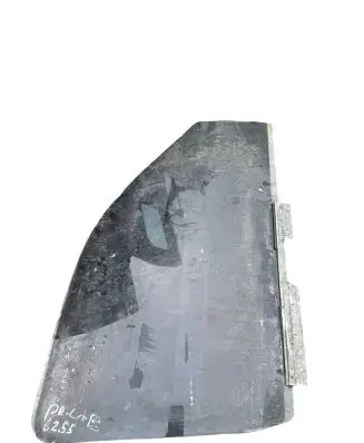 Ford Sierra Front door window glass four-door