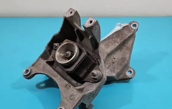 Nissan Note (E12) Gearbox mounting bracket IMPRK1466559