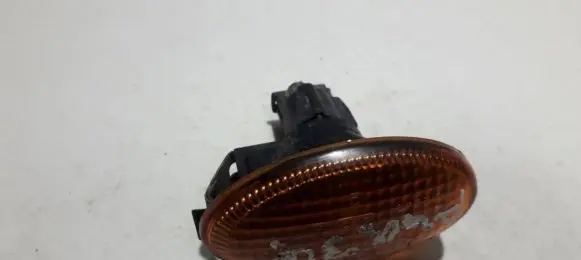 Subaru Legacy Front fender indicator light 012248