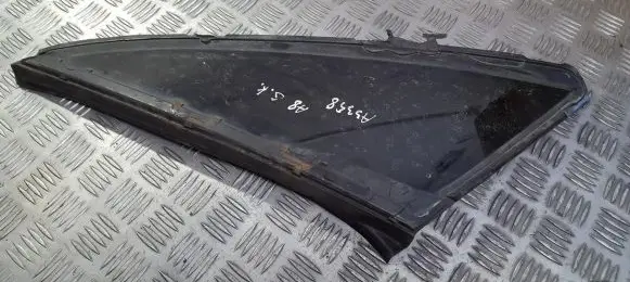 Audi A8 S8 D2 4D Rear side window