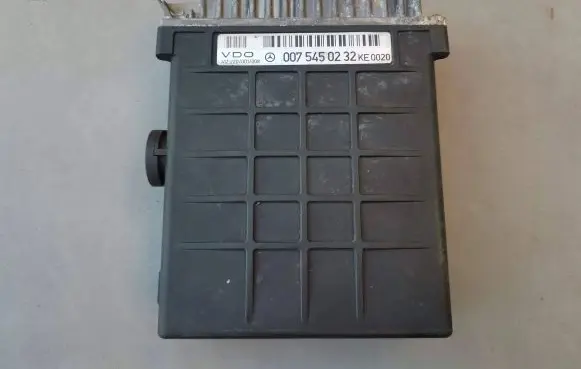 Mercedes-Benz S W126 Engine control unit/module ECU 0075450232