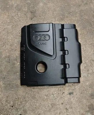 Audi A5 Sportback 8TA Engine cover (trim) 06J103025