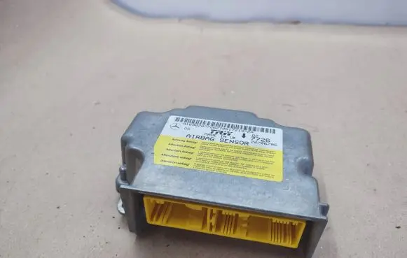 Mercedes-Benz B W245 Airbag control unit/module A1698207726