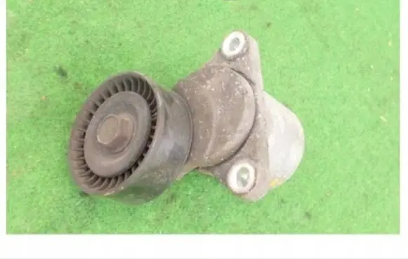 KIA Carens I Generator/alternator belt tensioner