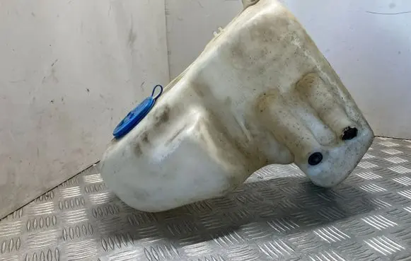 Volkswagen II LT Windshield washer fluid reservoir/tank 9018690020