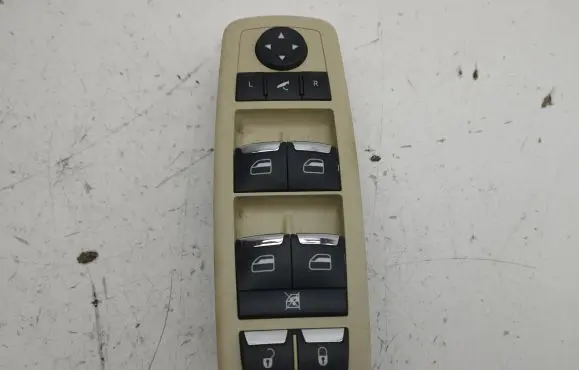 Maserati Ghibli Electric window control switch 10034858