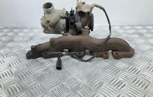 Volkswagen PASSAT B8 Turbo 04L253010T