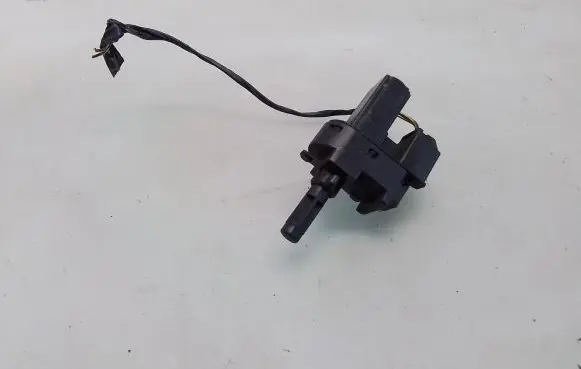Ford Focus C-MAX Brake pedal sensor switch