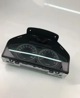 Volvo V70 Speedometer (instrument cluster) 31254534AA