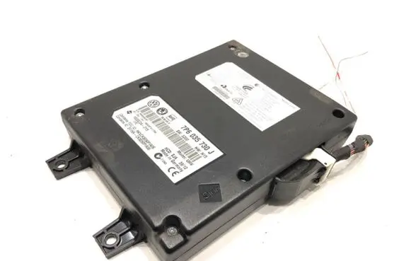 Volkswagen Golf VI Bluetooth control unit module 7P6035730J