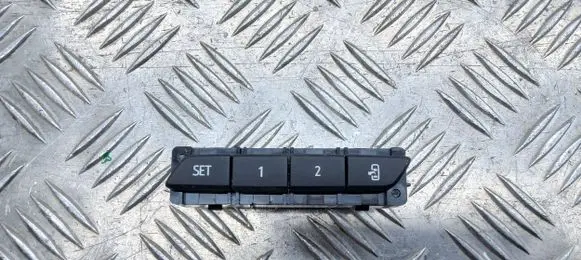 Cadillac XT6 Seat memory switch 84360604