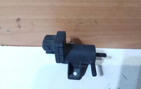 Renault Laguna II Turbo solenoid valve 7700113709